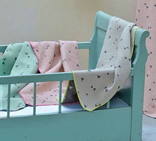 David Fussenegger Baby Blanket - Juwel Triangles Mint/Charcoal